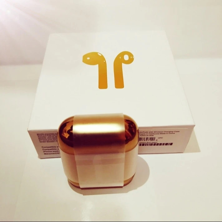ایرپاد 2 طرح اپل airpods 2 apple